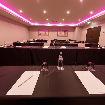 מלון Gale Collection 4*